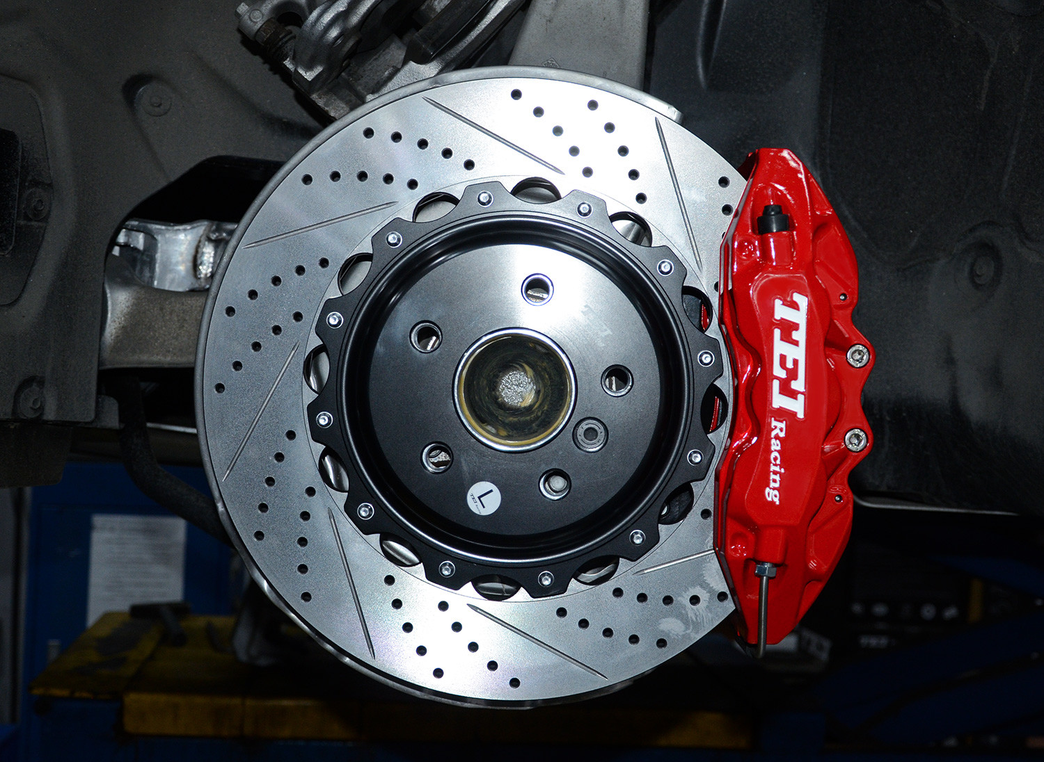 BMW G30 Instlled TEI Racing Big Brake Kit Front P60S 6 Piston