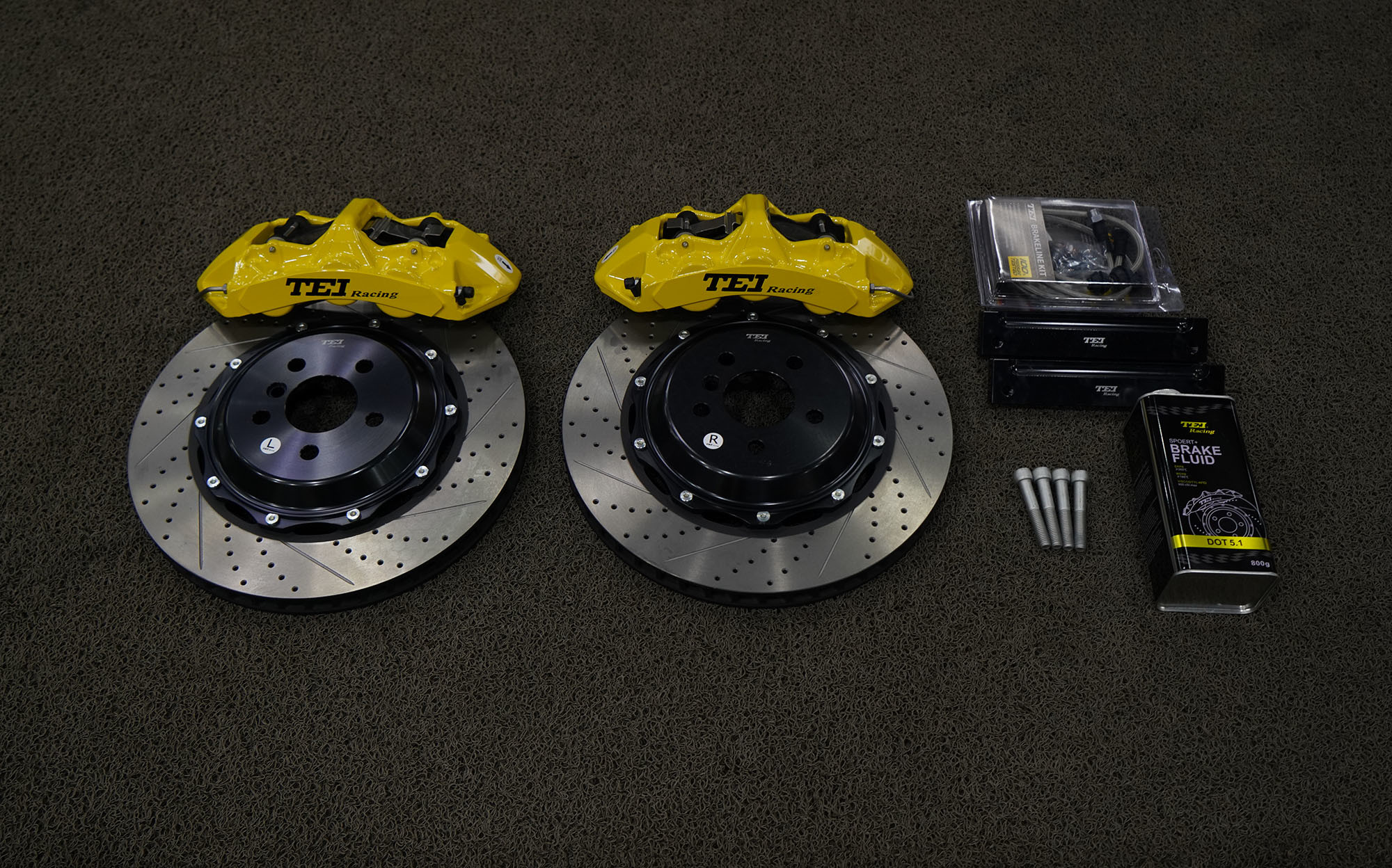 BMW F10 F11 F07 F18 S60 6 Piston Caliper Brake Kit 20 Inch Wheel