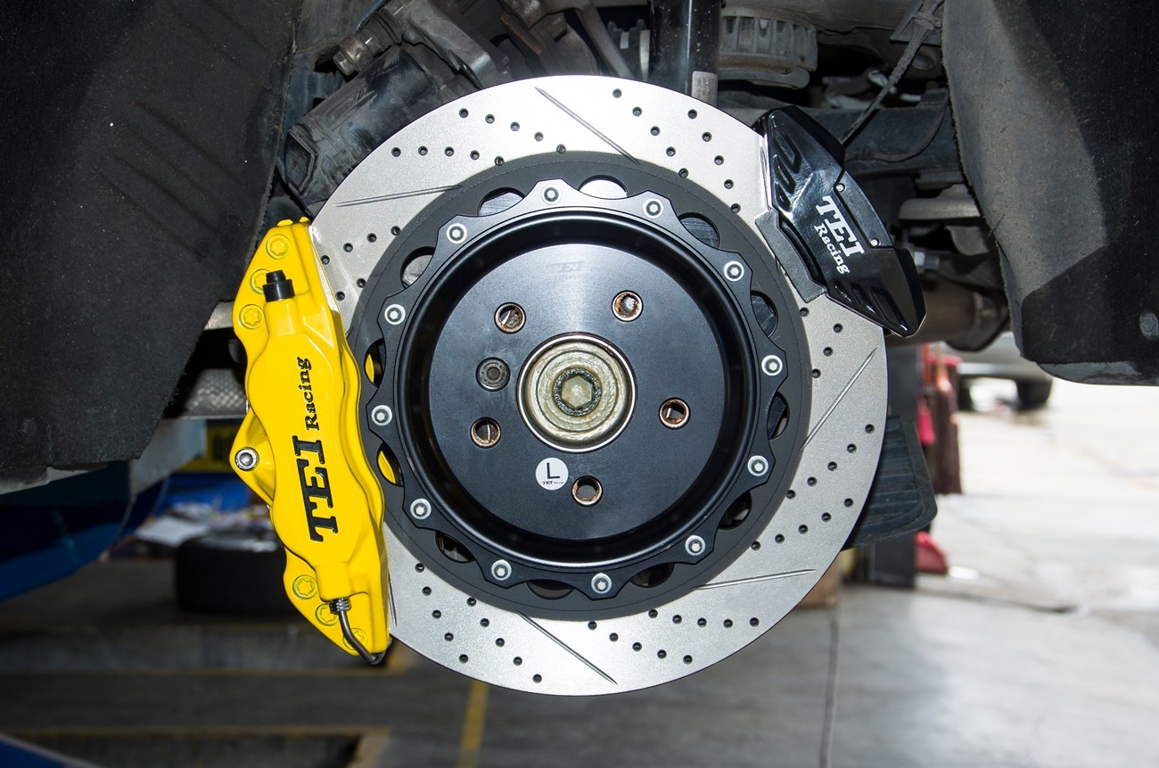 Big Brake Kits For BMW 3 Series E36 (19921998) Front BBK 18 Inch Wheel