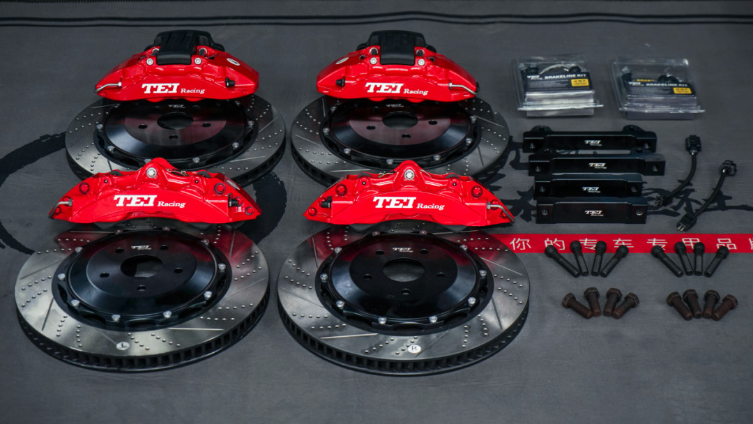 Toyota Sienna Big Brake Kit 6 Piston Caliper For Front And Integrated Electronic Parking Brake 4