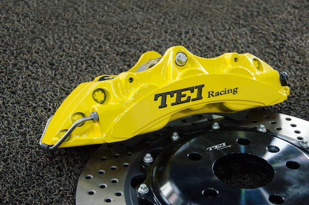 Front Big Brake Caliper 6 Piston Caliper With 355x32mm Drilled