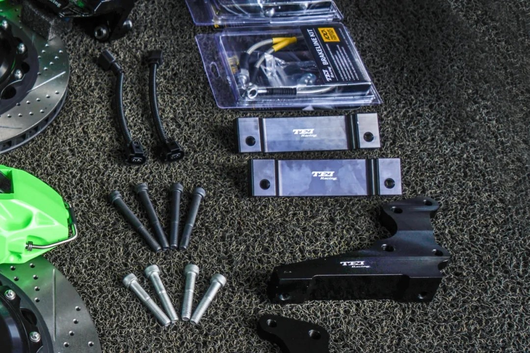 Front Rear Caliper EBRAKE Caliper Performance Disc Rotor For BMW X1 20162021 18/19" Wheel