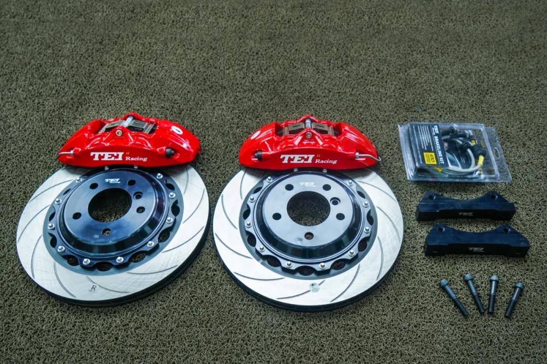 前方大ブレーキキット 355x32mm スロットディスクローター付き BMW 3