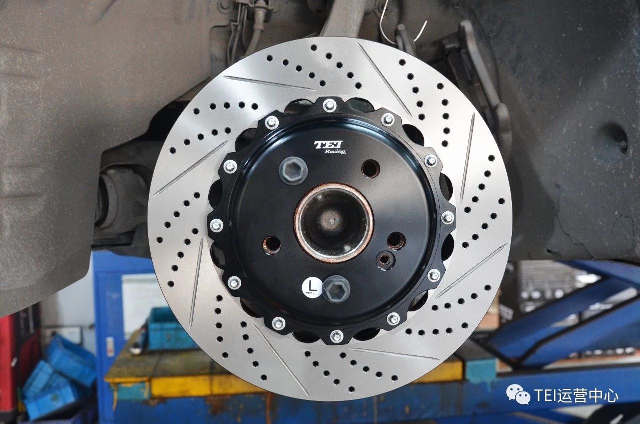 Kit Freinage Avant ATEC Germany - Disques Ventilés 276 Mm + Plaquettes Pour Mercedes Classe A W169 / B W245