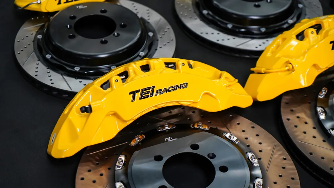 STOPTECH イエローブレーキキャリパー 6ポッド STOPTECH イエローブレーキキャリパー 6ポッド - メルカリ